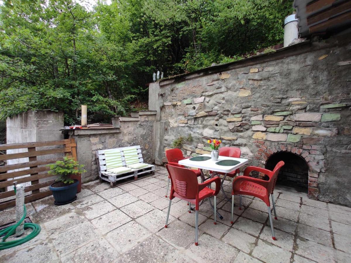 Happy Holidays Borjomi Exterior photo
