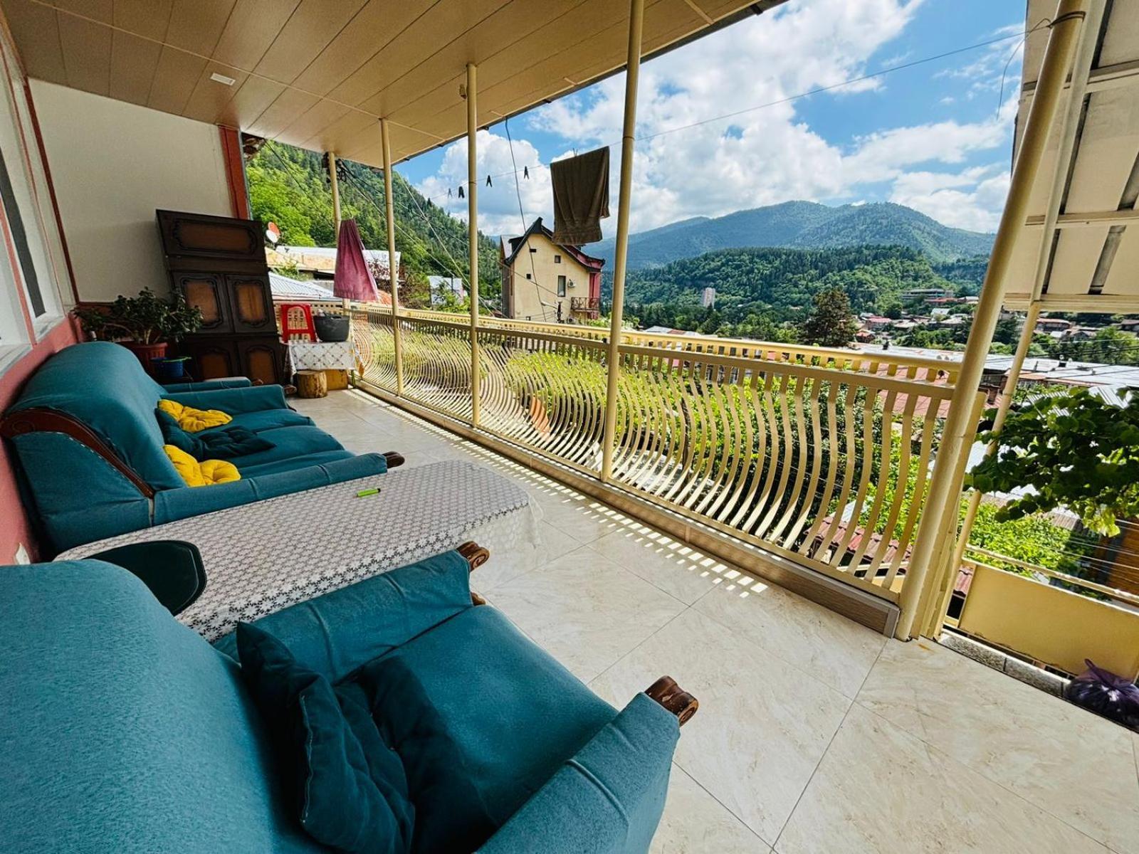 Happy Holidays Borjomi Exterior photo